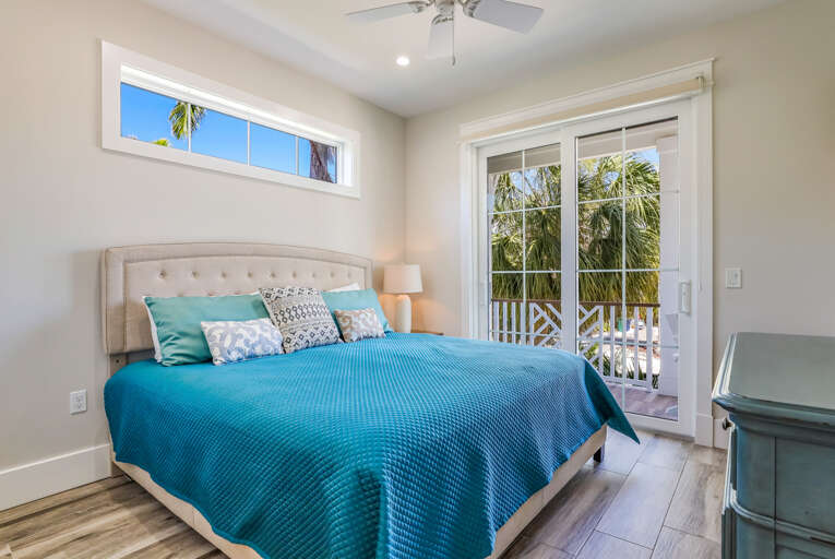 Additional Bedroom - King