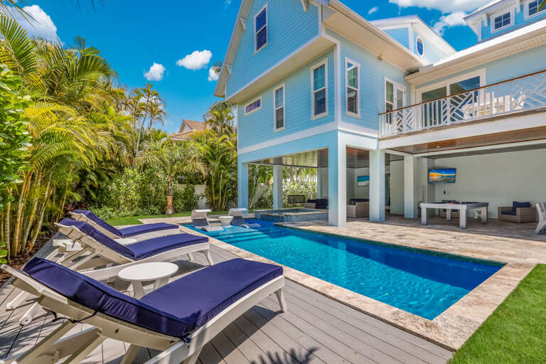 Pelican Paradise by Anna Maria Island Accommodations