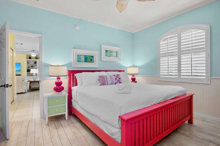 Second Bedroom, King bed