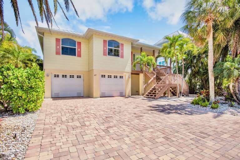 Carefree Cay by Anna Maria Island Accommodations