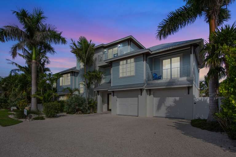 SeaLuxe by Anna Maria Island Accommodations