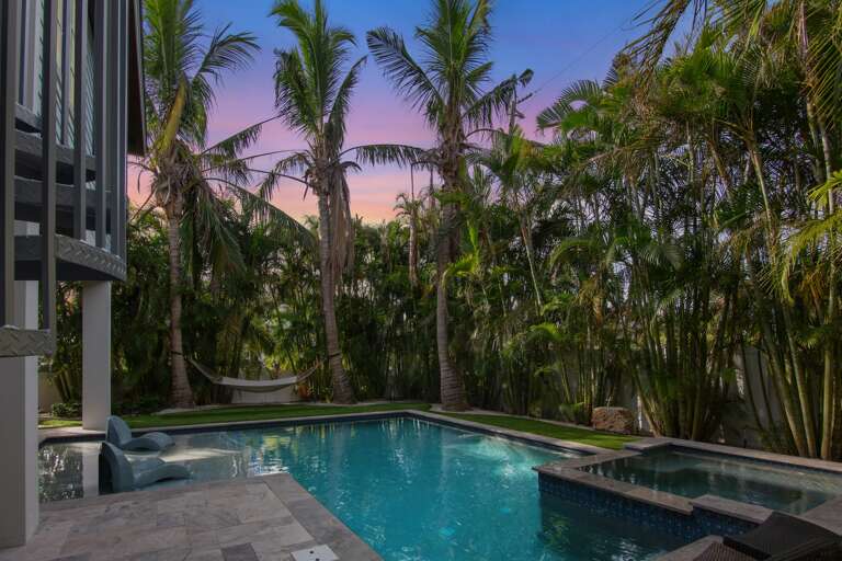 SeaLuxe by Anna Maria Island Accommodations