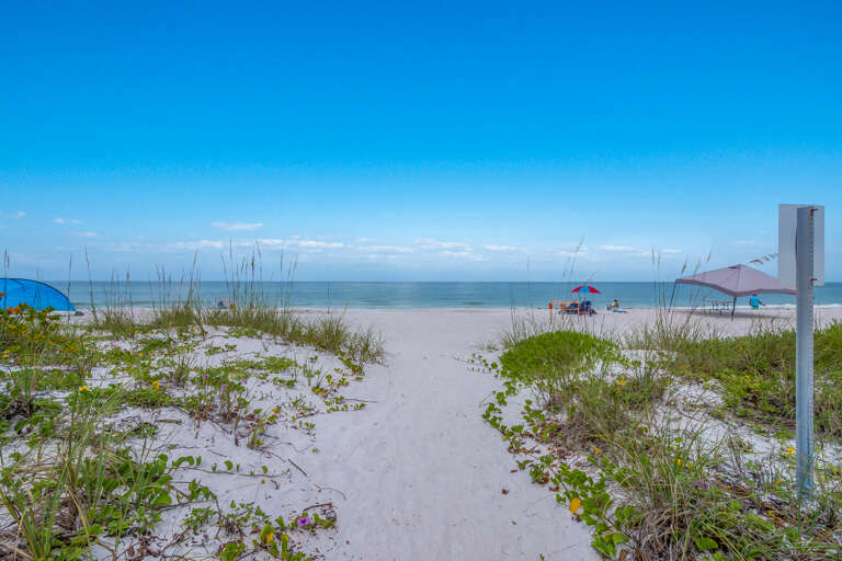 White Sand Beach