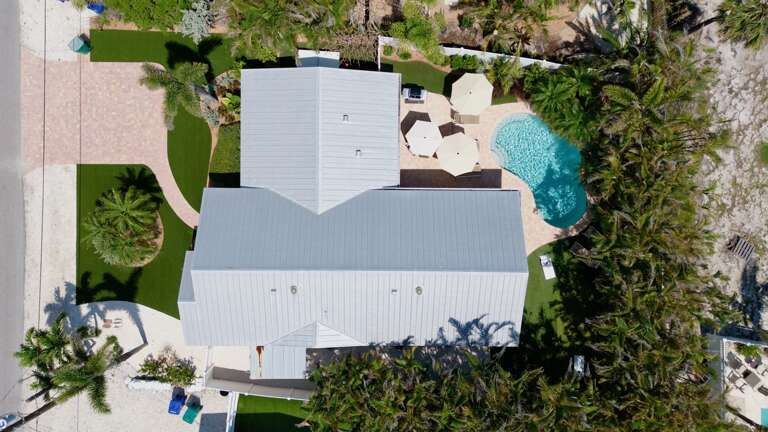 North End Chic by Anna Maria Island Accommodations