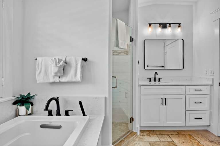 Primary Bathroom, Ensuite