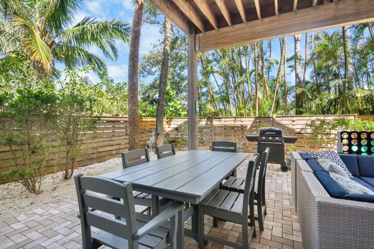 Outdoor Dining, Outdoor Grill