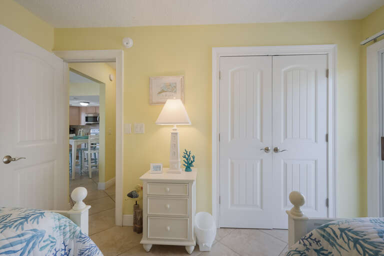Second Bedroom - Two Twins