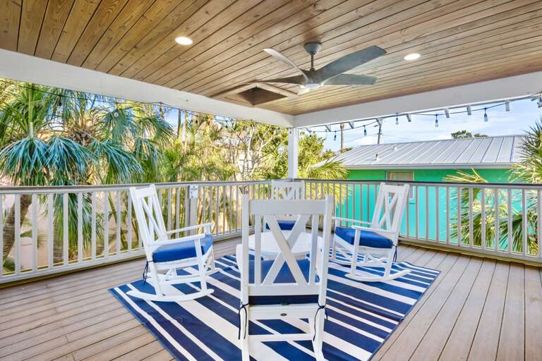 Balcony - Outdoor Dining