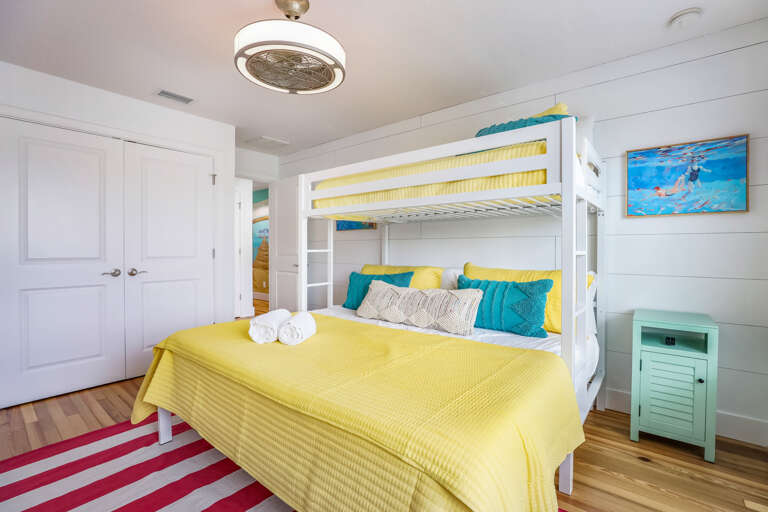 Third Bedroom - Twin/King Bunk