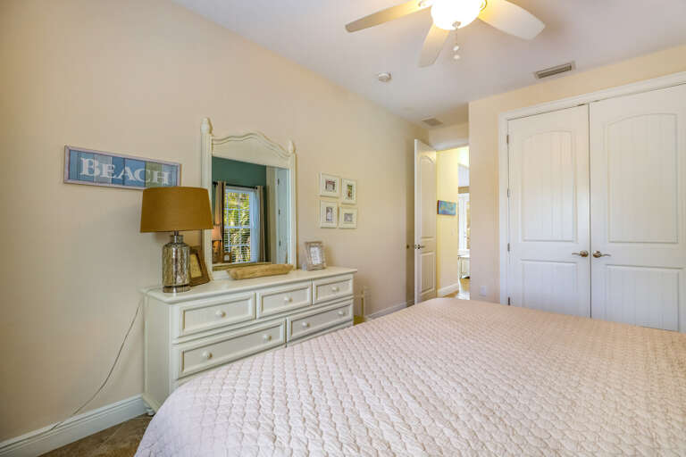 Additional Bedroom - 2nd floor - King