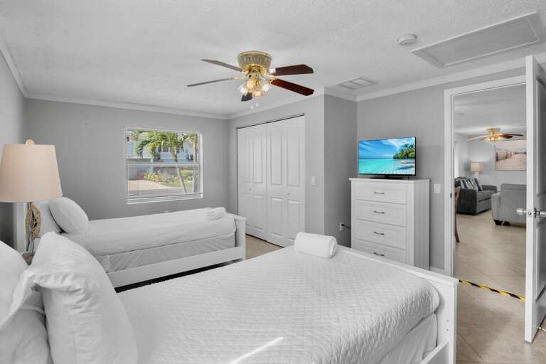 Third Bedroom - Two Twins