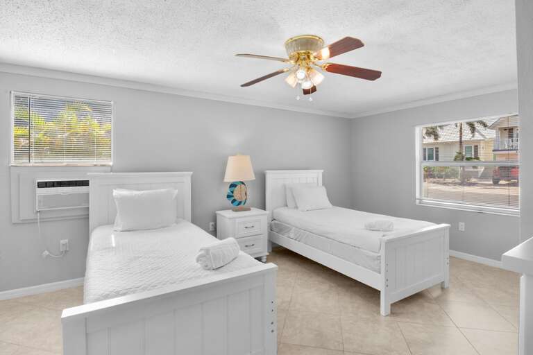 Third Bedroom - Two Twins