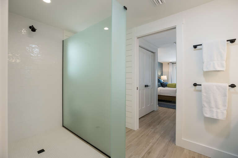 Primary Bathroom, Ensuite