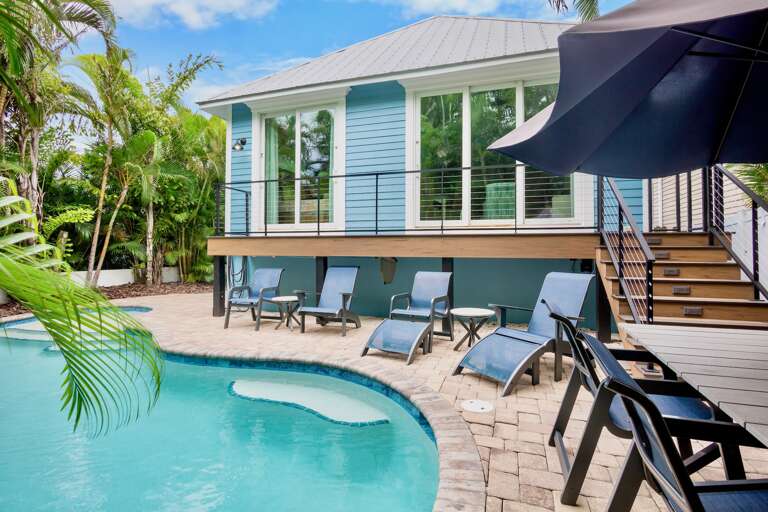 Poolside Loungers