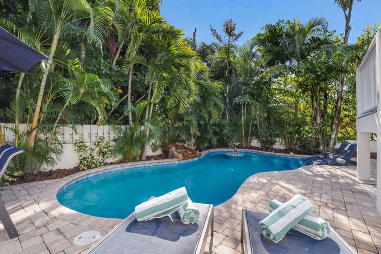 Pool with lounge surrounding
