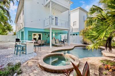 Private pool with in-ground spa