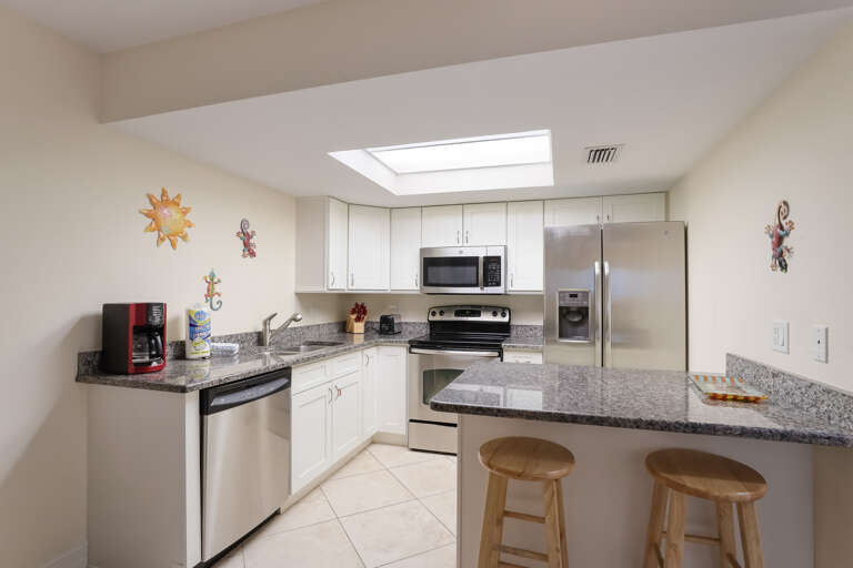 Fully equipped modern kitchen