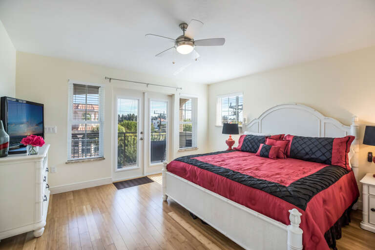 Second Bedroom - King