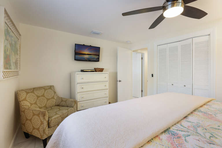 Second Bedroom - King