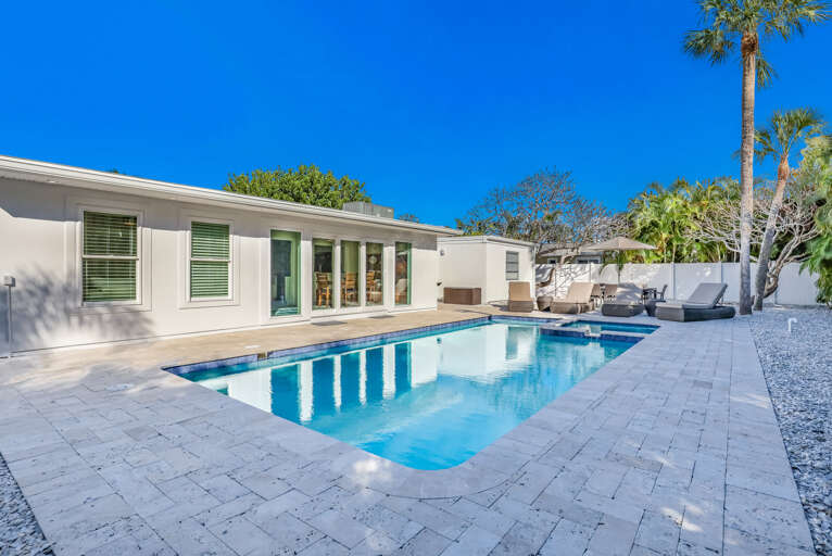 Shamrock Palms - By Anna Maria Island Accommodations