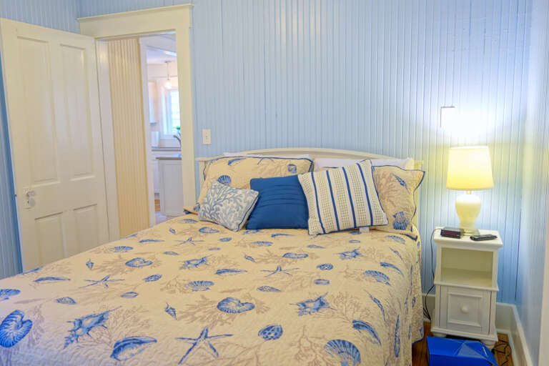 Additional Bedroom-Queen