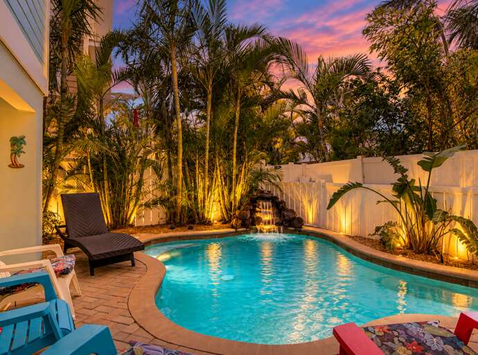 Private Pool with Sunset View