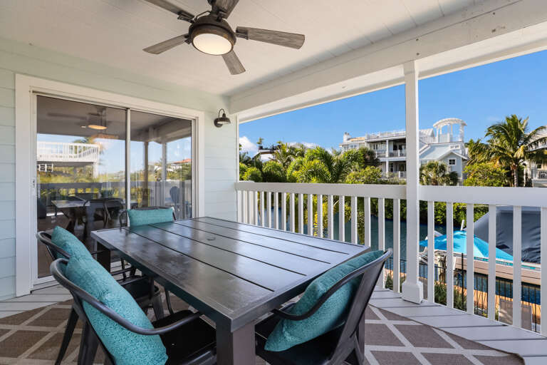 Deck Dining