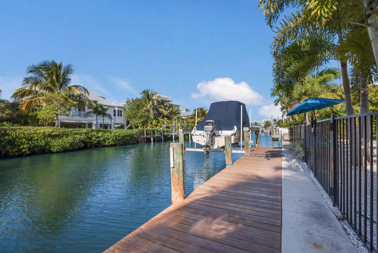 Dock