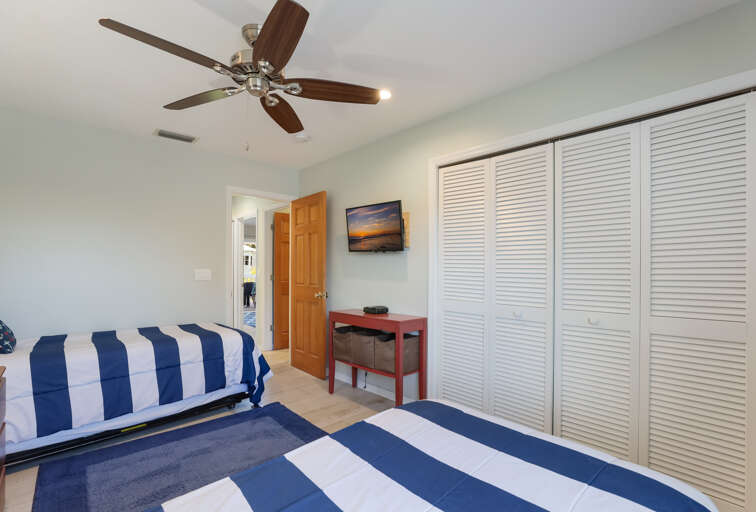 Fourth Bedroom - Two Twins