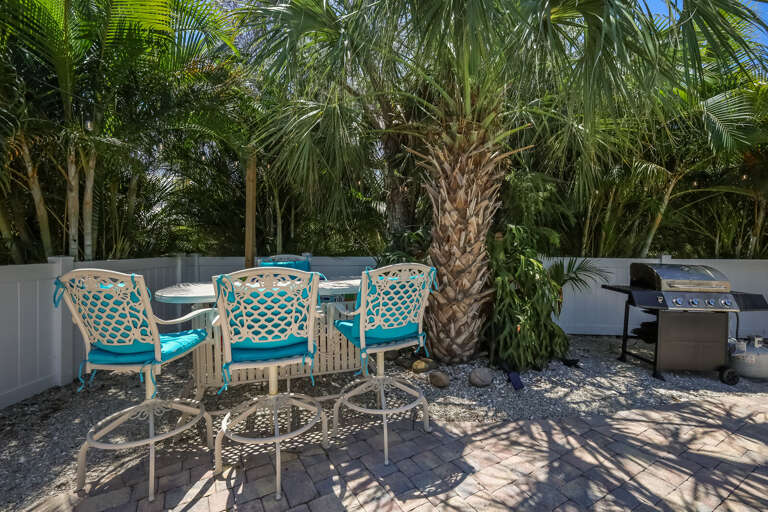 Outdoor Bar