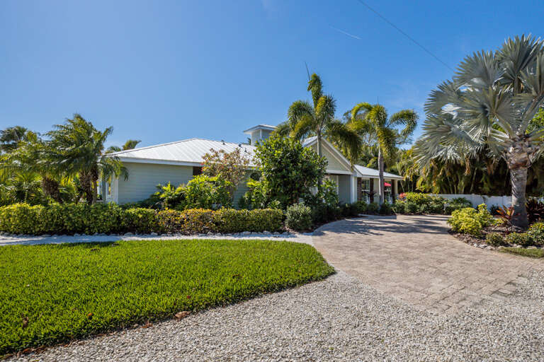 Exterior of No Bad Days by Anna Maria Island Accommodations