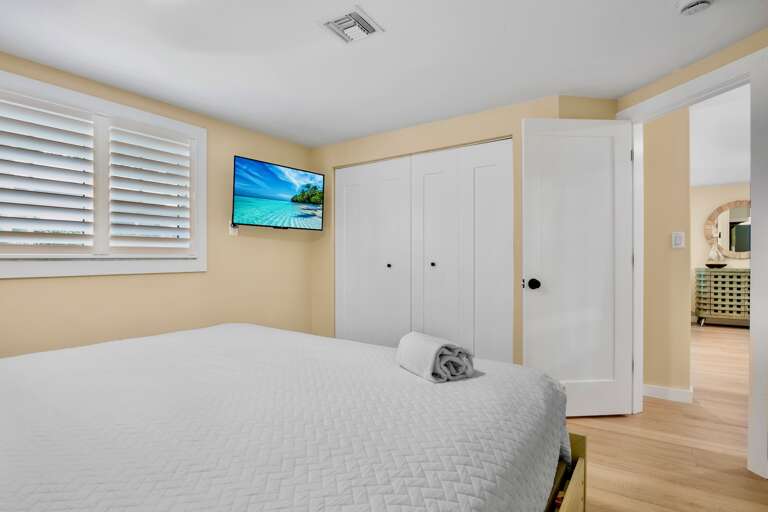 Primary Bedroom, King bed
