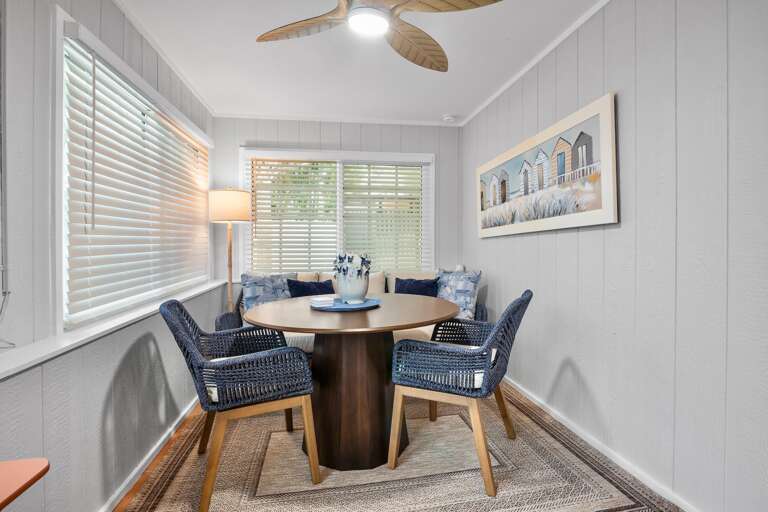 Dining Space for Group Gatherings