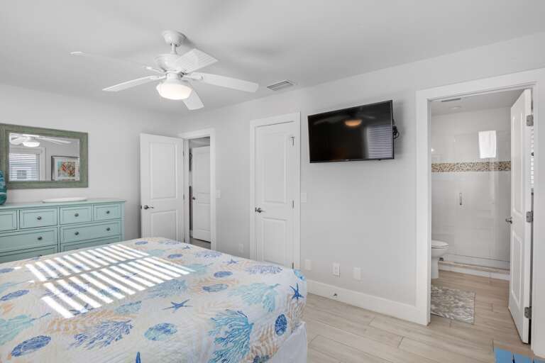 Second Bedroom - King
