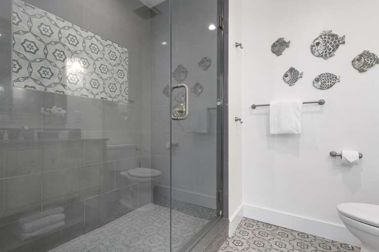 Primary En-suite Bathroom