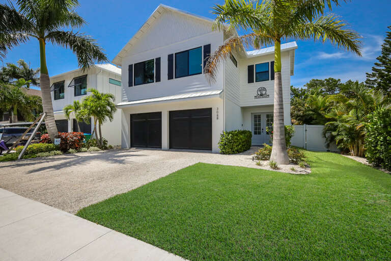 Three Little Birds Cottage by Anna Maria Island Accommodations