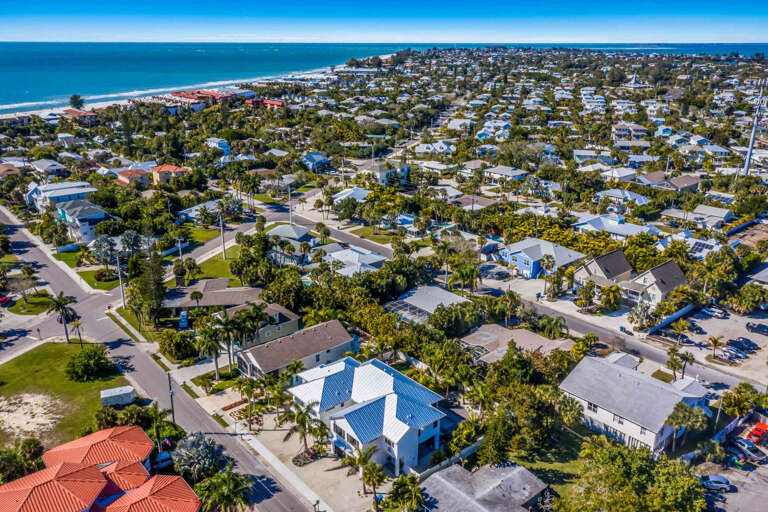 Three Little Birds Cottage by Anna Maria Island Accommodations