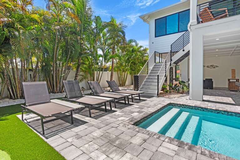 Poolside Loungers