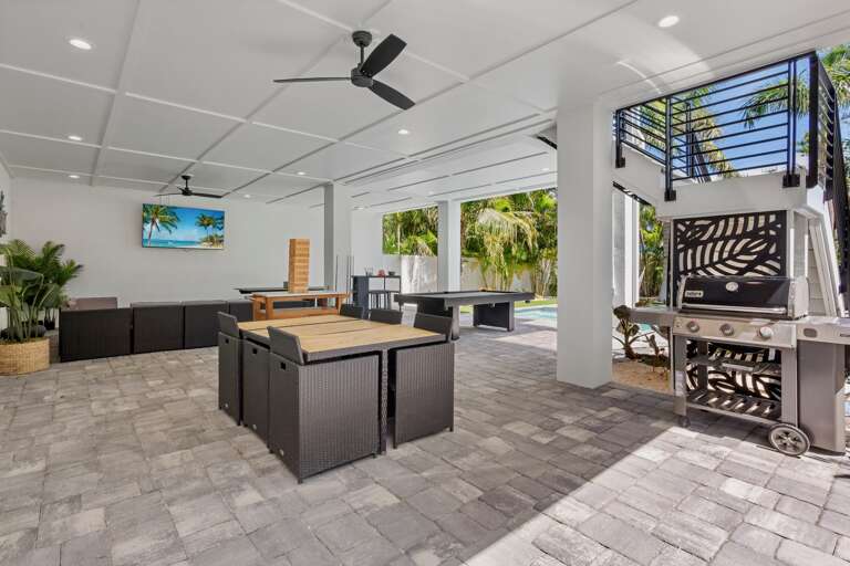 Outdoor Dining Area
