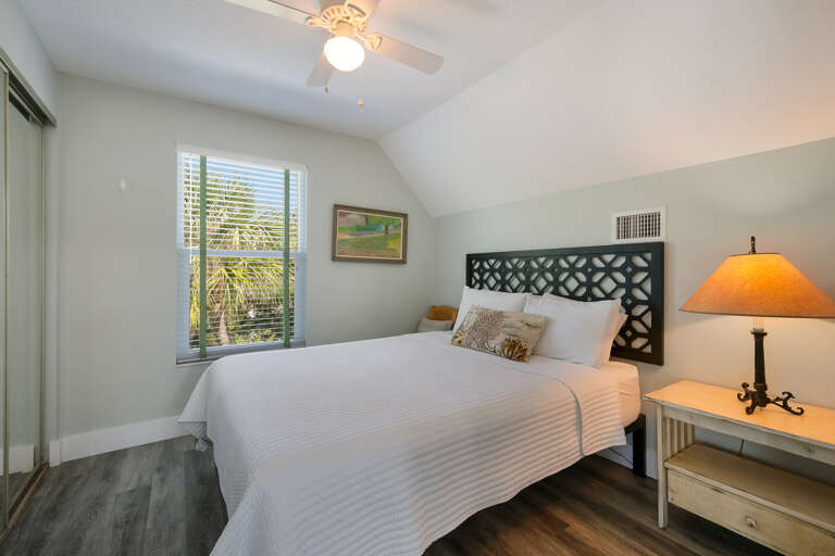 Second Bedroom - Queen
