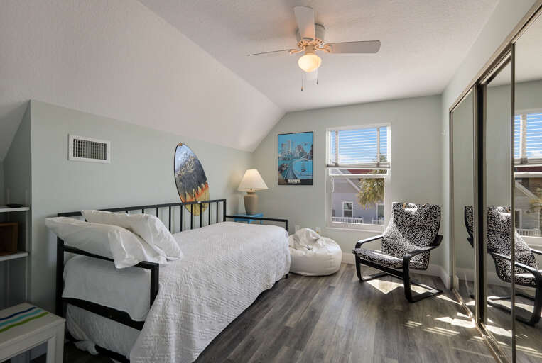 Third Bedroom - Twin Bed with Trundle