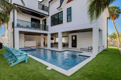 Private Pool and Spa