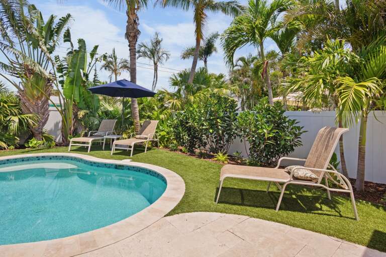 Poolside Loungers