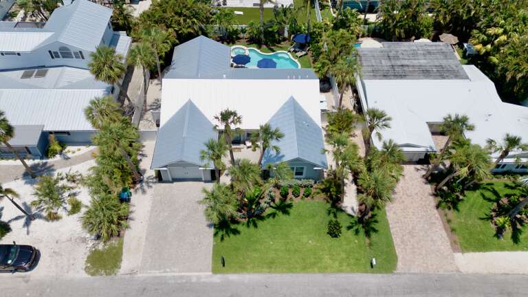 Island Chic by Anna Maria Island Accommodations