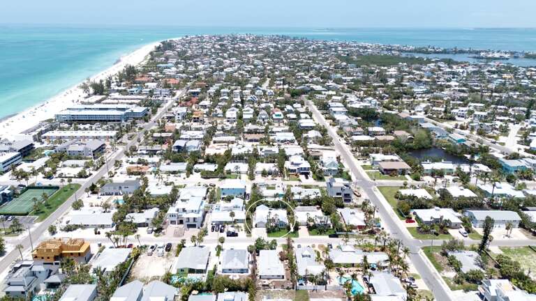 Island Chic by Anna Maria Island Accommodations