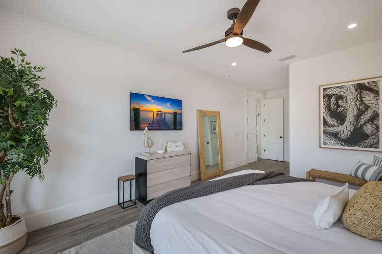 Primary Bedroom - King