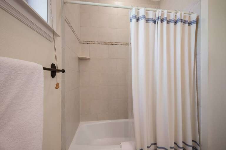 Refreshing Rainfall Shower Space