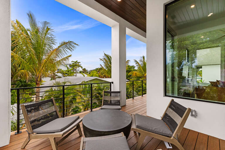 Balcony, Seating