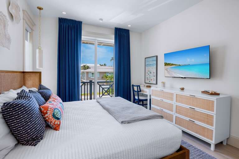 Second Bedroom, King