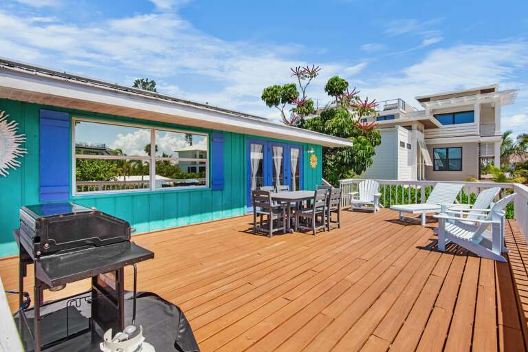 Upper-Level Deck with BBQ Grill